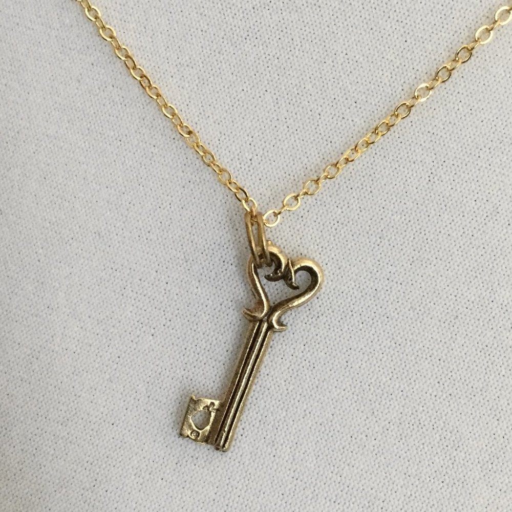 Miniature Tiny Gold Pewter Love Heart Key to My Heart Charm Gift Necklace